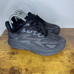 EUC Hoka One One Clifton 9 Womens Running Shoes Black Size 6B 1127896-BBLC